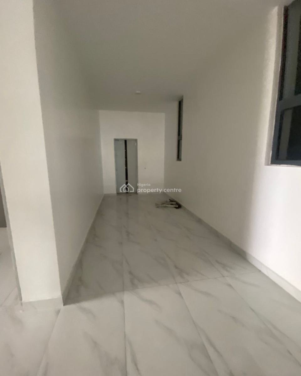 Contemporary 2 Bedroom, Lekki Phase 1, Lekki, Lagos, Flat / Apartment for Sale