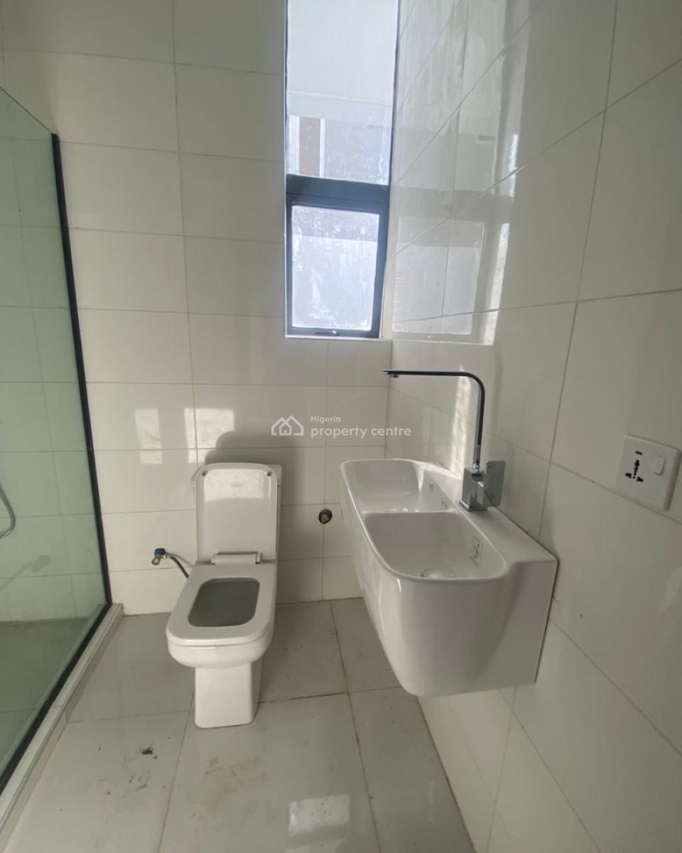 Contemporary 2 Bedroom, Lekki Phase 1, Lekki, Lagos, Flat / Apartment for Sale