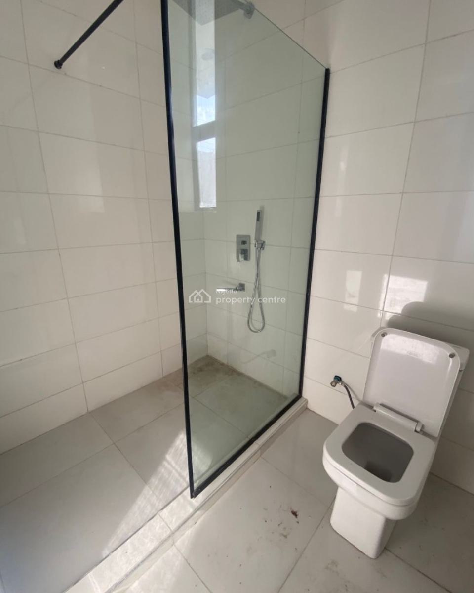 Contemporary 2 Bedroom, Lekki Phase 1, Lekki, Lagos, Flat / Apartment for Sale