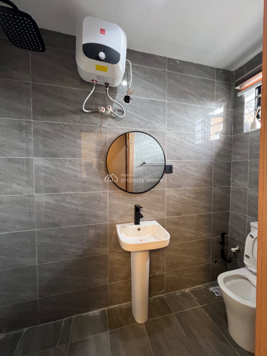 Studio Apartment, 7 Ladele Street, Kilo, Surulere, Lagos, Self Contain (single Rooms) Short Let