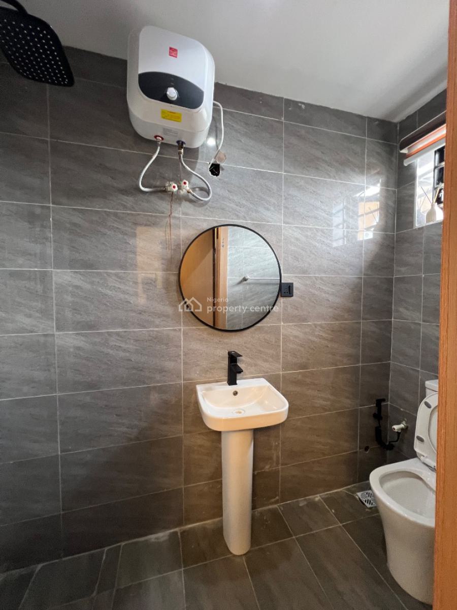 Studio Apartment, 7 Ladele Street, Kilo, Surulere, Lagos, Self Contain (single Rooms) Short Let