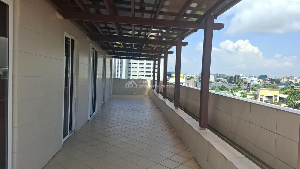 Executive 4-bedroom Penthouse, Off Adeola Adeku, Victoria Island (vi), Lagos, Flat / Apartment for Rent