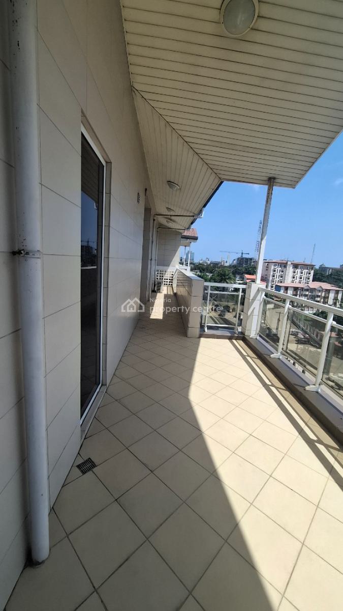 Executive 4-bedroom Penthouse, Off Adeola Adeku, Victoria Island (vi), Lagos, Flat / Apartment for Rent