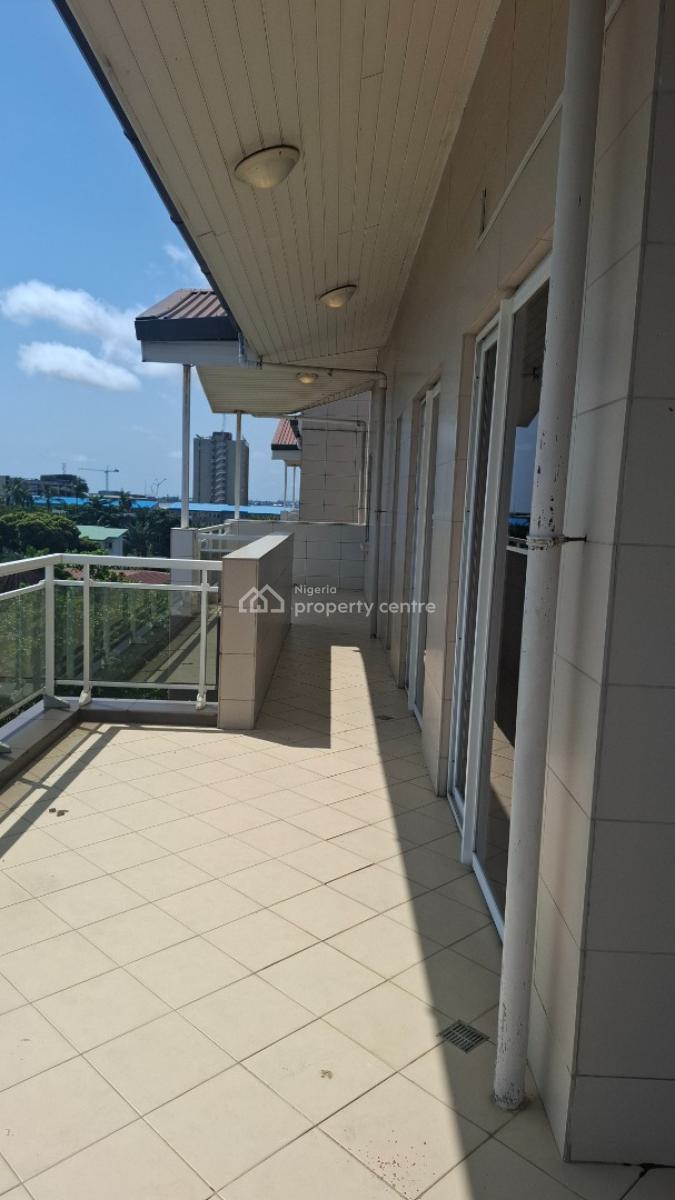 Executive 4-bedroom Penthouse, Off Adeola Adeku, Victoria Island (vi), Lagos, Flat / Apartment for Rent