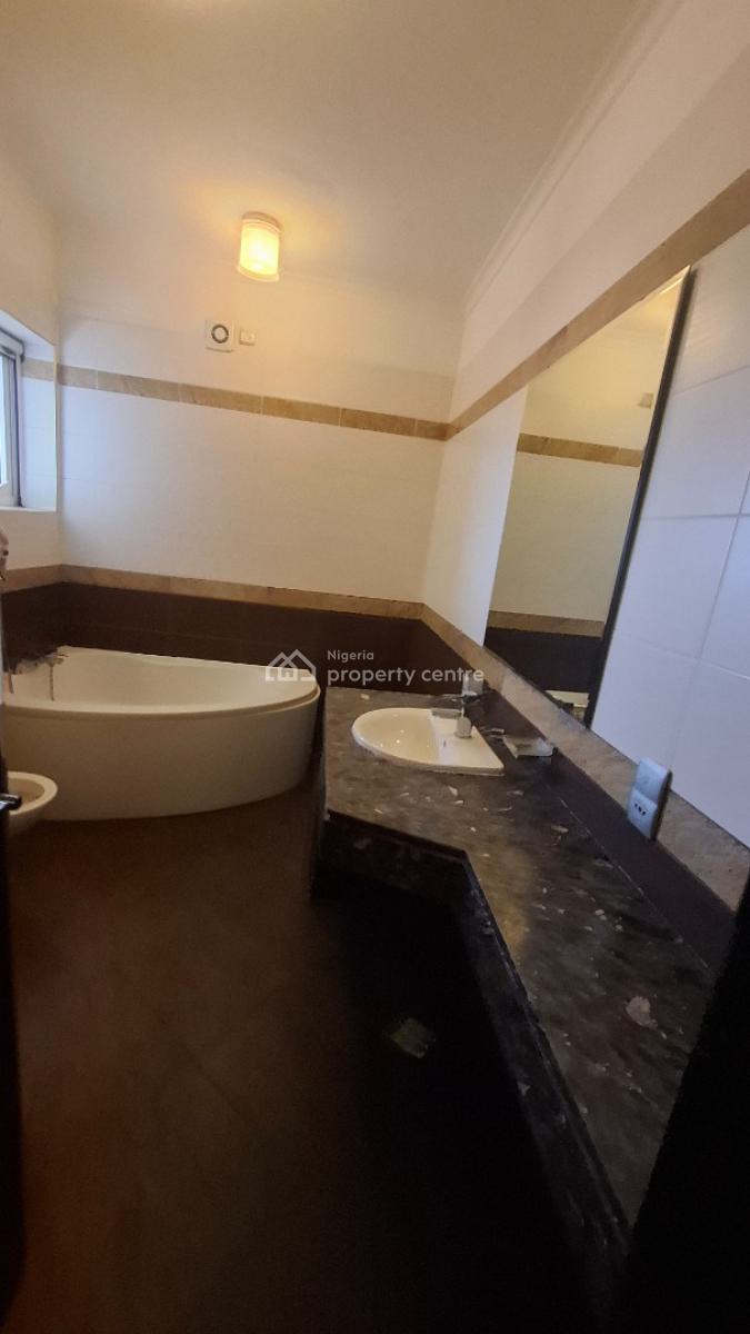 Executive 4-bedroom Penthouse, Off Adeola Adeku, Victoria Island (vi), Lagos, Flat / Apartment for Rent