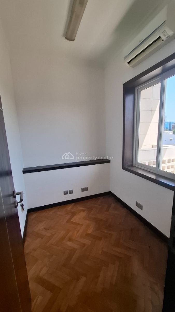 Executive 4-bedroom Penthouse, Off Adeola Adeku, Victoria Island (vi), Lagos, Flat / Apartment for Rent