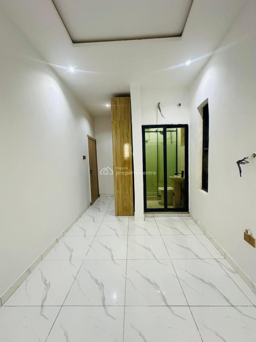 3 Bedroom Semi Detached Self Compound Duplex & a Bq, Magodo, Lagos, Semi-detached Duplex for Sale