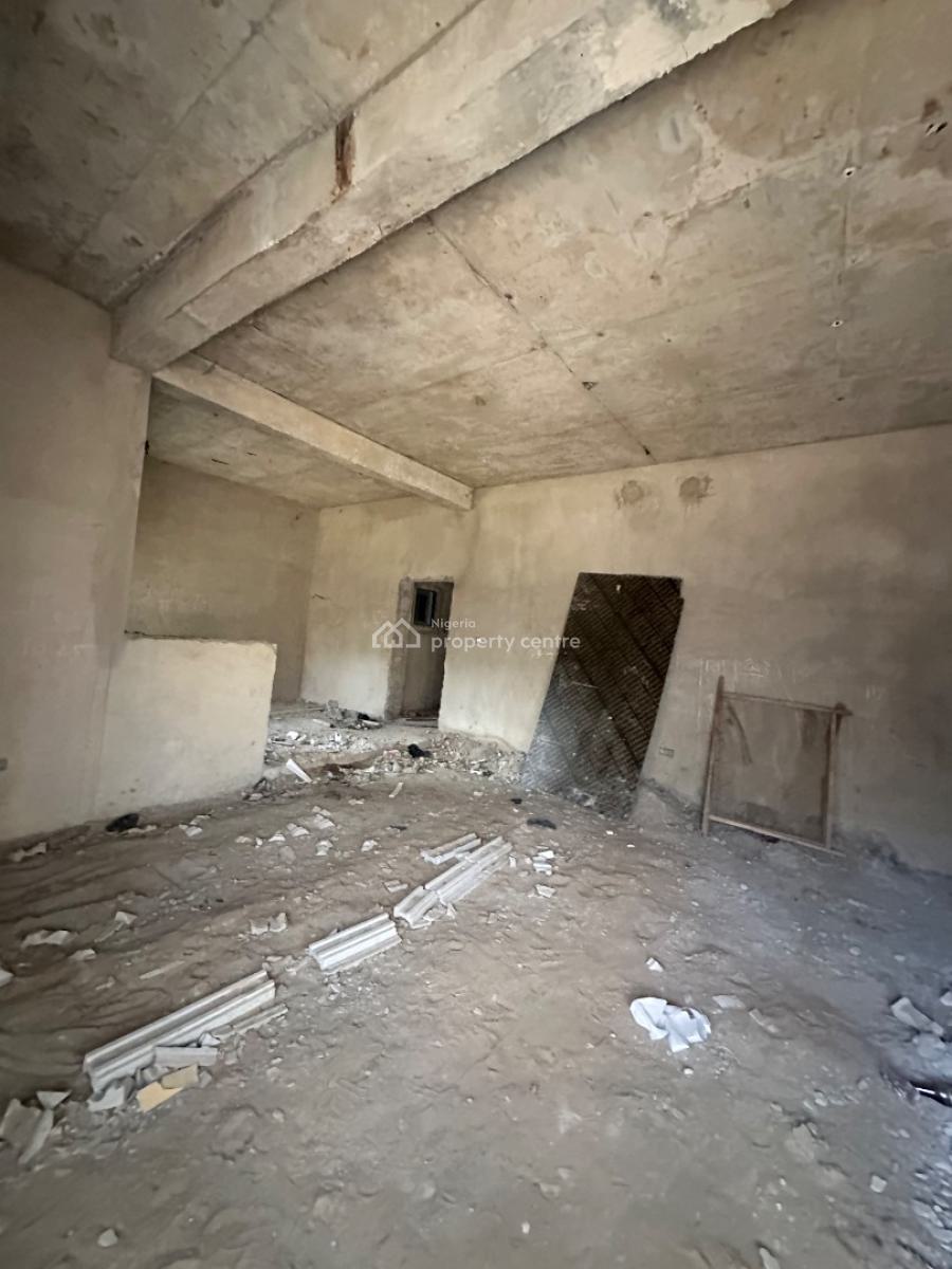 Excellent Spacious 5 Bedroom Duplex with Bq, Guzape District, Abuja, Terraced Duplex for Sale