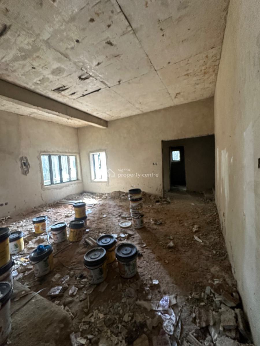 Excellent Spacious 5 Bedroom Duplex with Bq, Guzape District, Abuja, Terraced Duplex for Sale