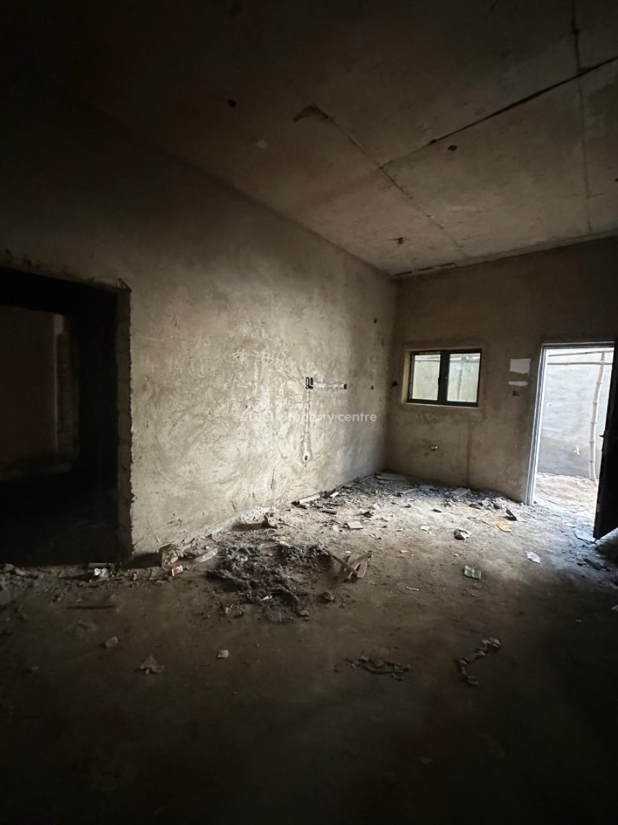 Excellent Spacious 5 Bedroom Duplex with Bq, Guzape District, Abuja, Terraced Duplex for Sale