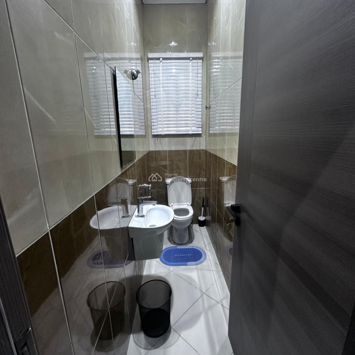 2 Bedrooms Neatly Furnished Apartment, Old Ikoyi, Ikoyi, Lagos, Flat / Apartment for Rent