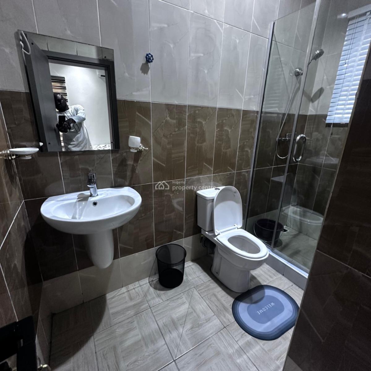 2 Bedrooms Neatly Furnished Apartment, Old Ikoyi, Ikoyi, Lagos, Flat / Apartment for Rent