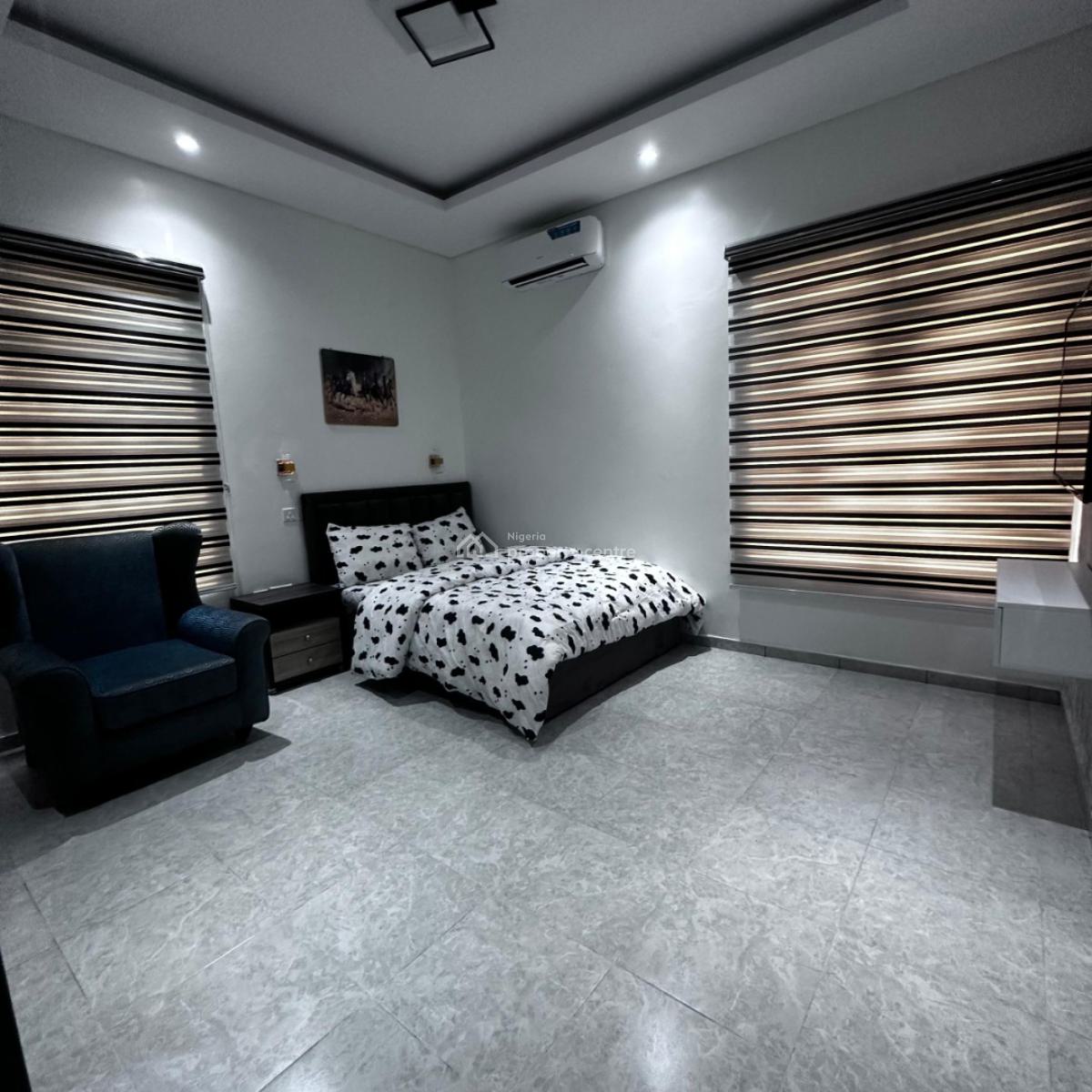 2 Bedrooms Neatly Furnished Apartment, Old Ikoyi, Ikoyi, Lagos, Flat / Apartment for Rent