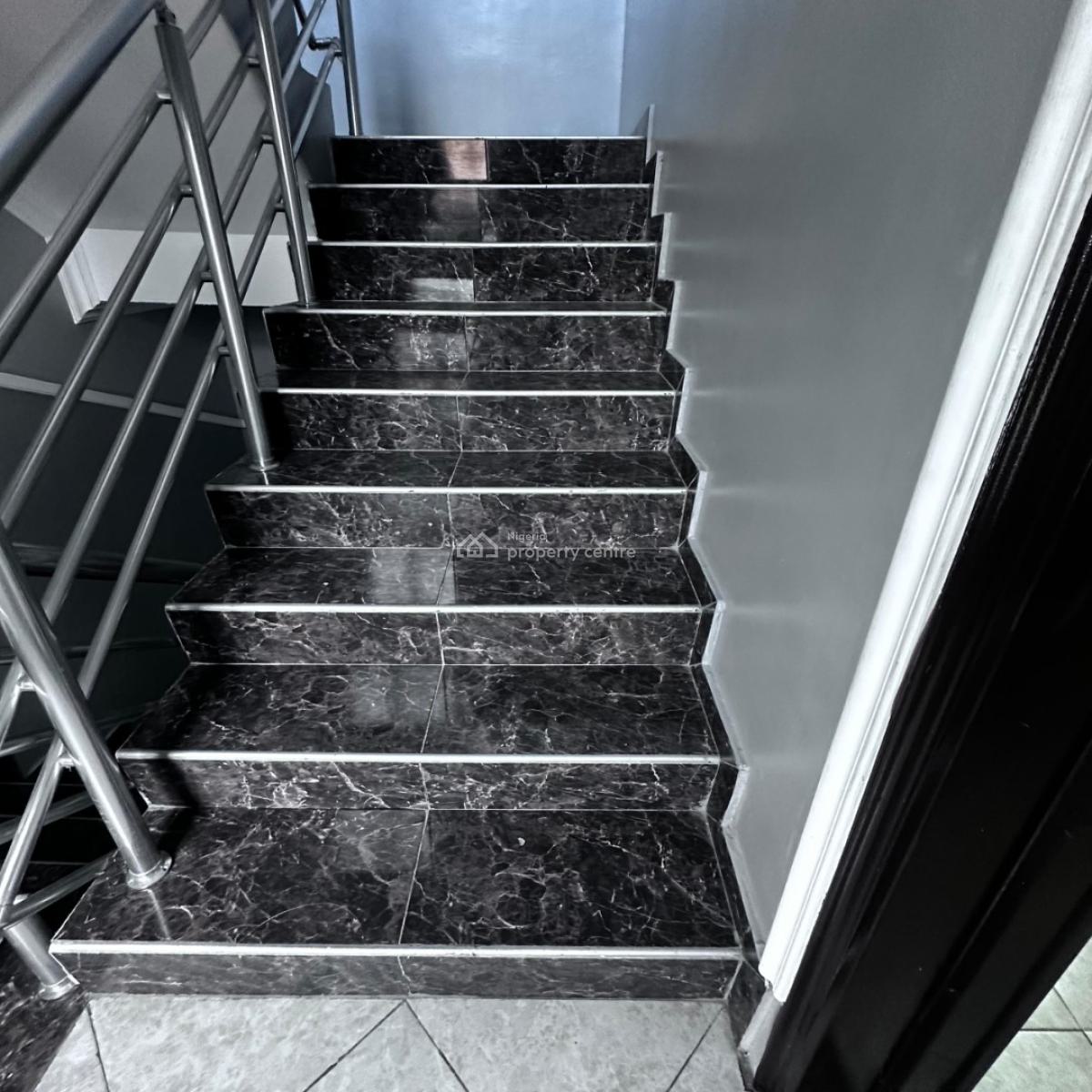 2 Bedrooms Neatly Furnished Apartment, Old Ikoyi, Ikoyi, Lagos, Flat / Apartment for Rent