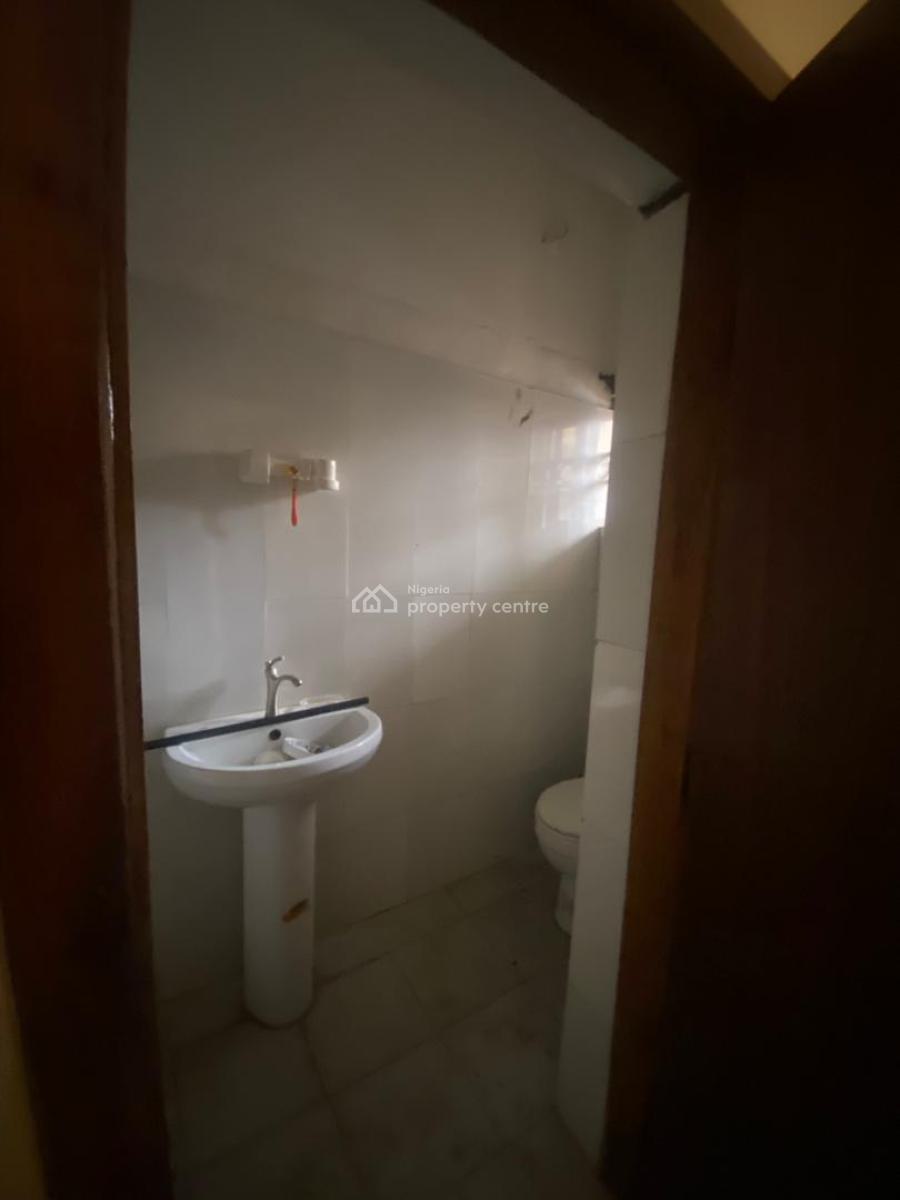2 Bedrooms Apartment, Lekki Phase 1, Lekki, Lagos, Flat / Apartment for Rent