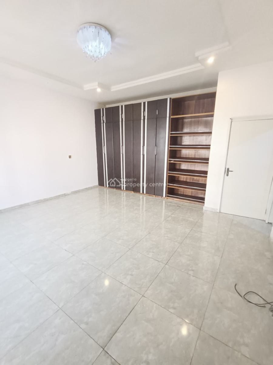 Extremely Spacious Master Bedroom, Orchid Road, Eleganza, Lekki, Lagos, Flat / Apartment for Rent