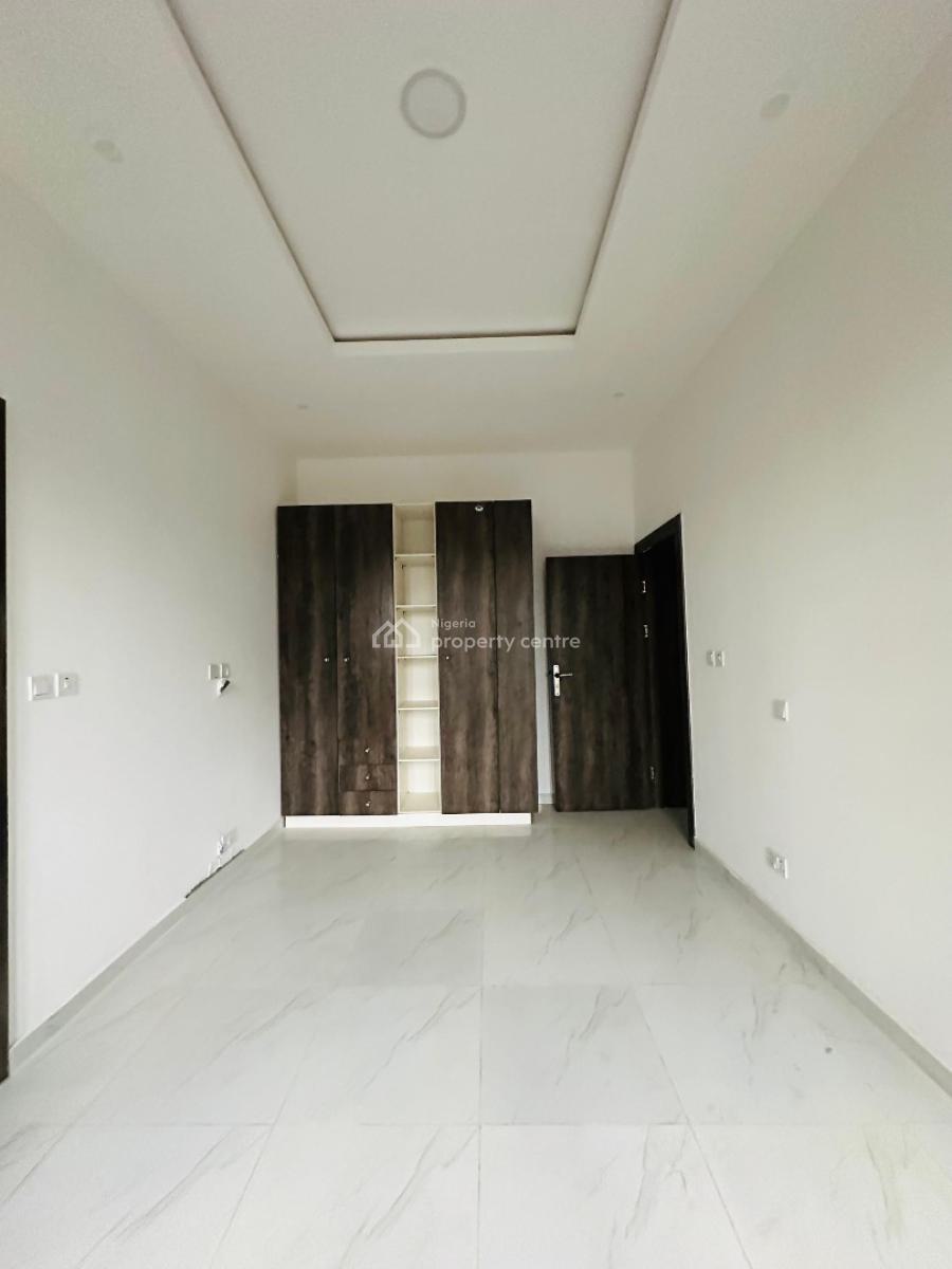 3 Bedrooms Spacious Apartment and a Bq, Opebi, Ikeja, Lagos, Flat / Apartment for Sale