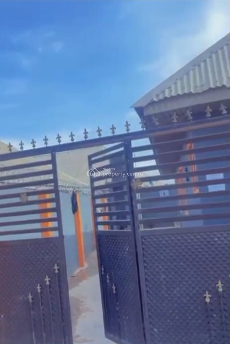 Standard 3 Unit of Room/parlour Self Contained, Owode Ilesa Garage Area Osogbo, Osogbo, Osun, Semi-detached Bungalow for Sale