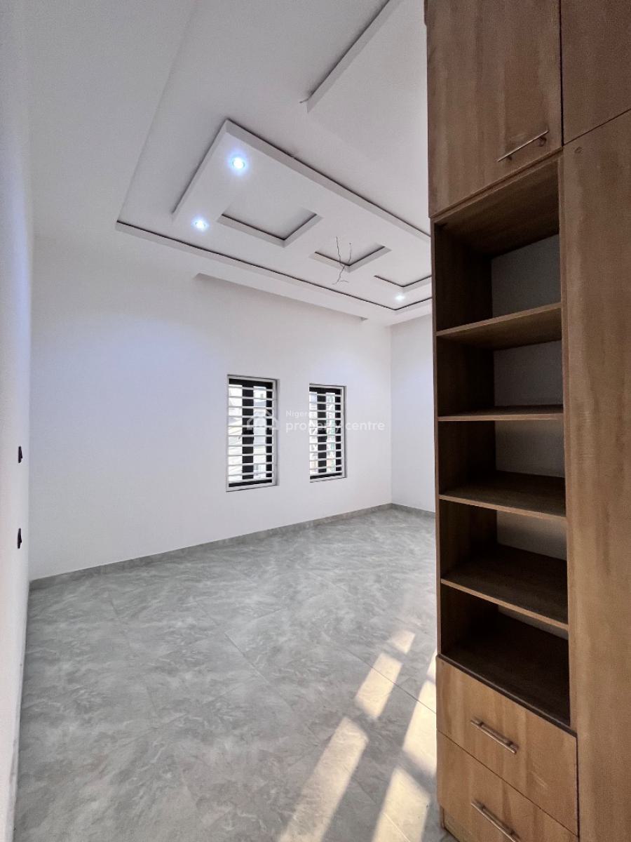 9 Bedroom Villa Available, Karsana, Abuja, Detached Duplex for Sale