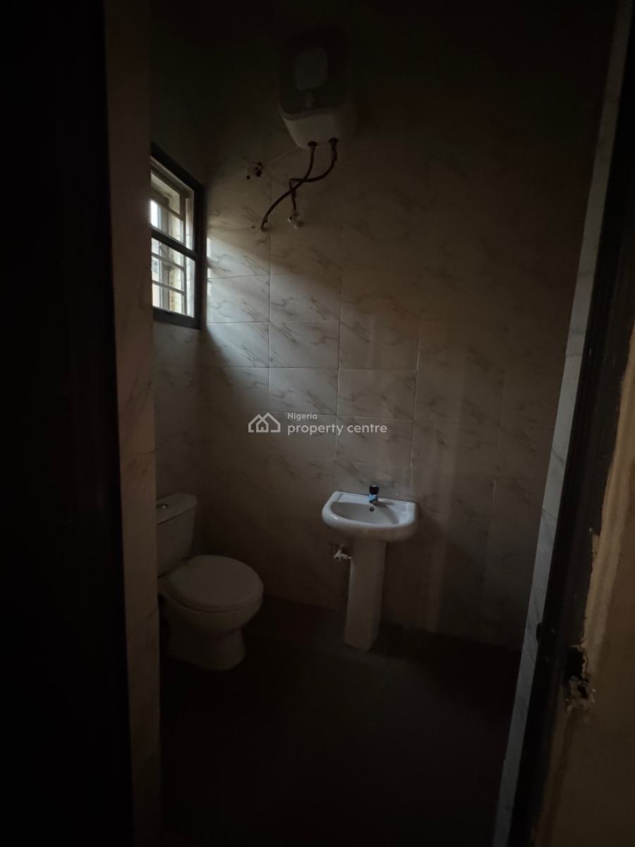 Pop 2 Bedroom Flat, Nn Estate, Igbogbo, Ikorodu, Lagos, Flat / Apartment for Rent