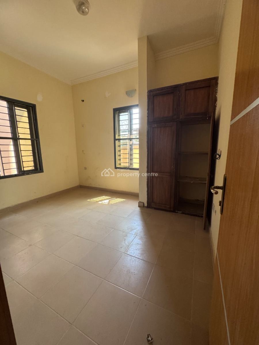 Pop 2 Bedroom Flat, Nn Estate, Igbogbo, Ikorodu, Lagos, Flat / Apartment for Rent