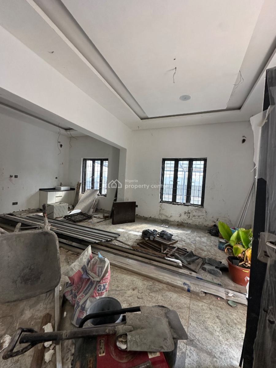 Luxury Spacious 6 Rooms Duplex with Bq, Guzape District, Abuja, Terraced Duplex for Sale