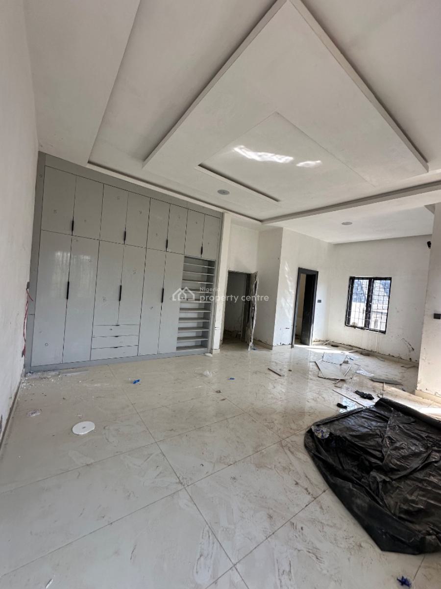 Luxury Spacious 6 Rooms Duplex with Bq, Guzape District, Abuja, Terraced Duplex for Sale