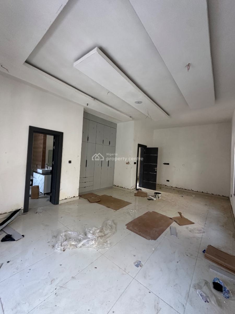 Luxury Spacious 6 Rooms Duplex with Bq, Guzape District, Abuja, Terraced Duplex for Sale