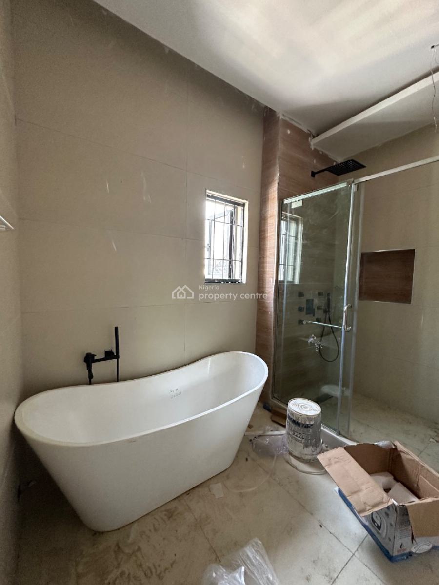 Luxury Spacious 6 Rooms Duplex with Bq, Guzape District, Abuja, Terraced Duplex for Sale