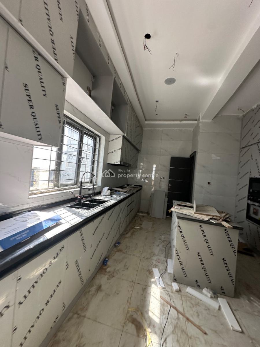 Luxury Spacious 6 Rooms Duplex with Bq, Guzape District, Abuja, Terraced Duplex for Sale