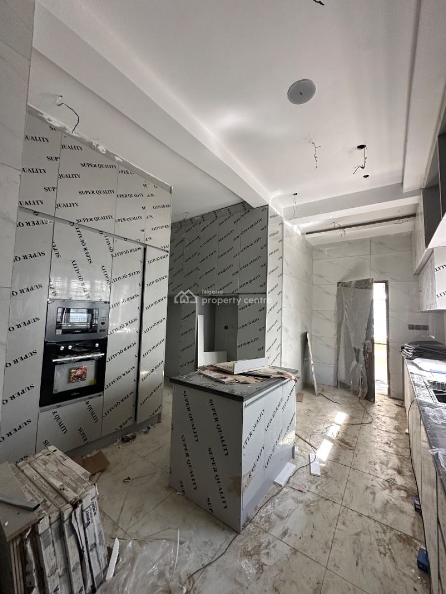 Luxury Spacious 6 Rooms Duplex with Bq, Guzape District, Abuja, Terraced Duplex for Sale