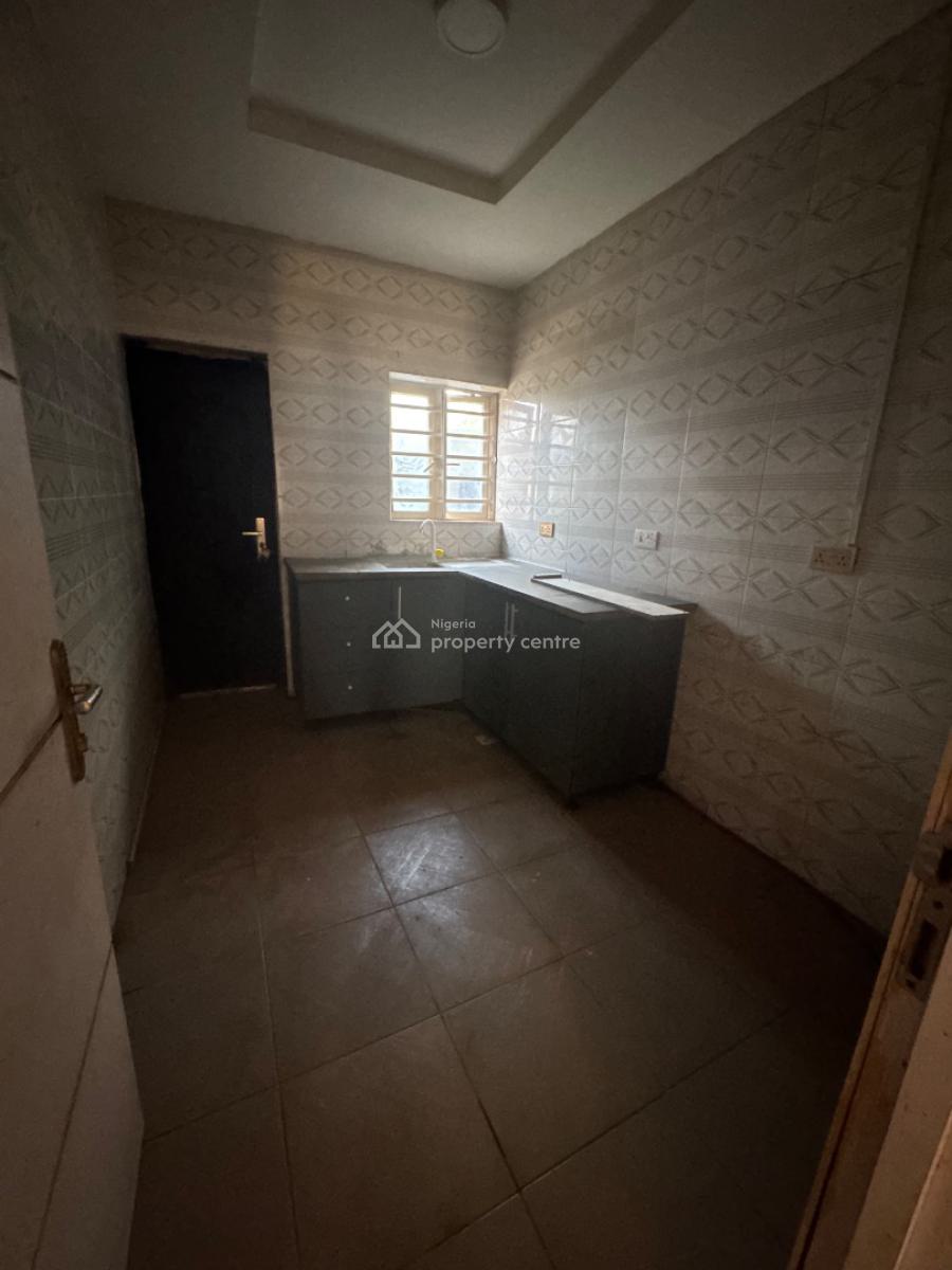 Pop 2 Bedroom Flat, Razak Taiwo, Igbogbo, Ikorodu, Lagos, Flat / Apartment for Rent