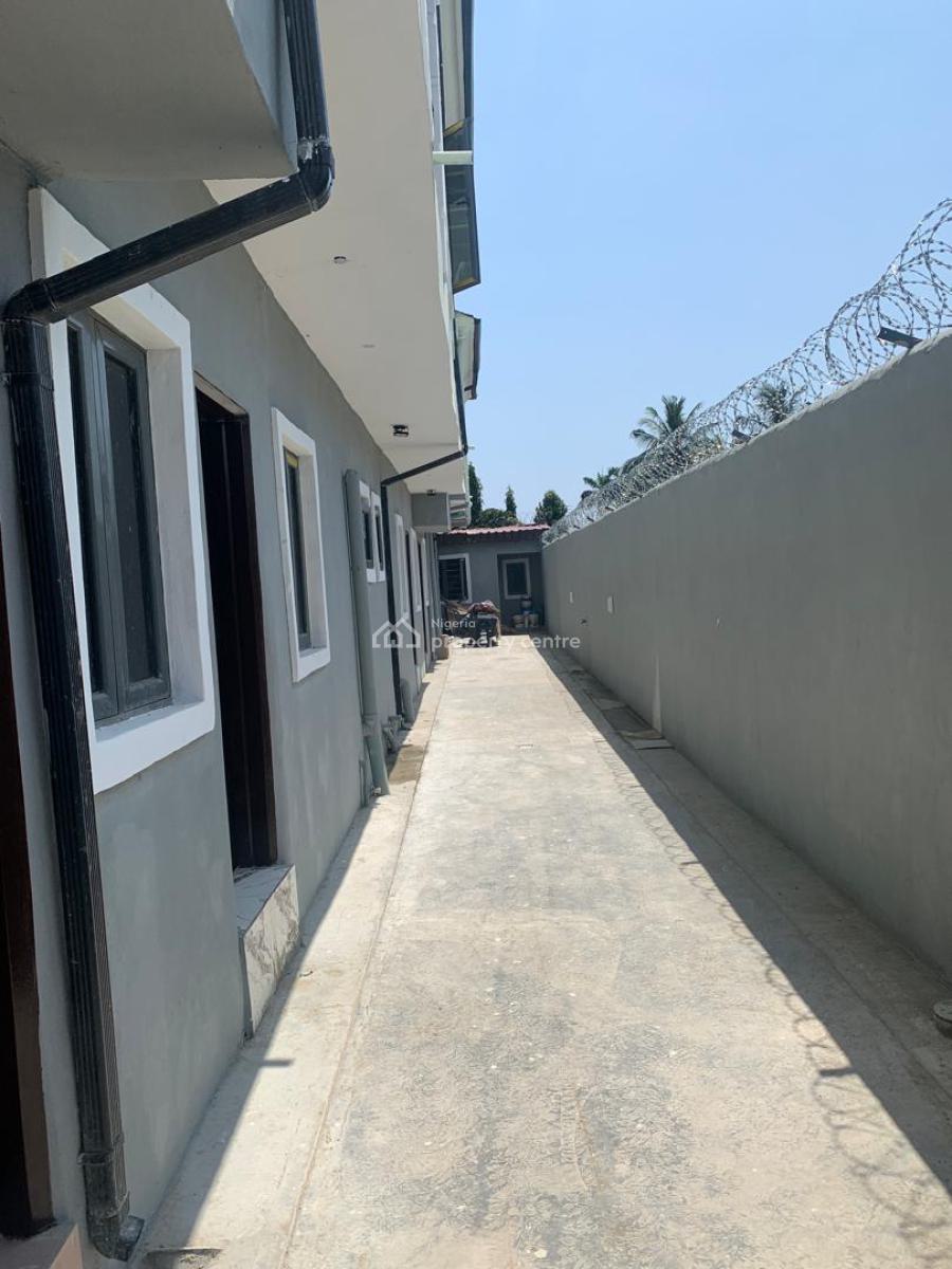 1 Bedroom Apartment, Mobile Road, Ilaje, Ajah, Lagos, Mini Flat (room and Parlour) for Rent