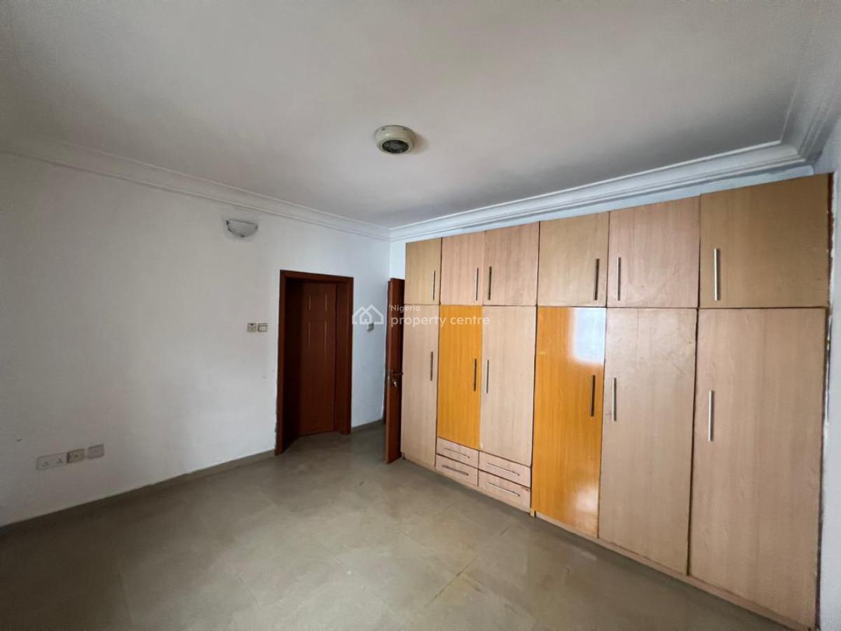 2 Bedrooms Flat, Lekki Phase 1, Lekki, Lagos, Flat / Apartment for Rent