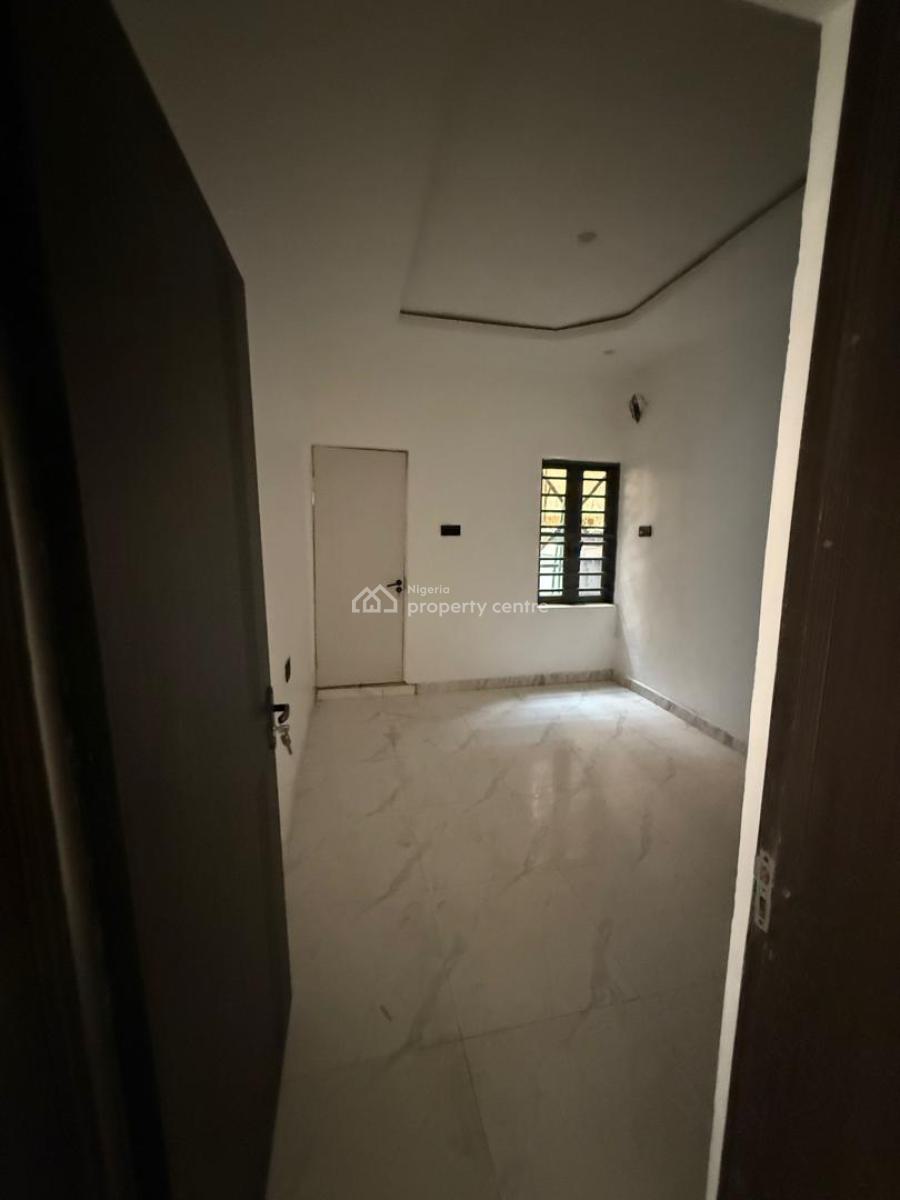 5 Bedroom Semi-detached Duplex with Bq, Gra Phase 1, Magodo, Lagos, Semi-detached Duplex for Sale