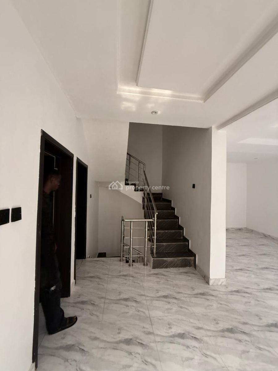 5 Bedroom Semi-detached Duplex with Bq, Gra Phase 1, Magodo, Lagos, Semi-detached Duplex for Sale