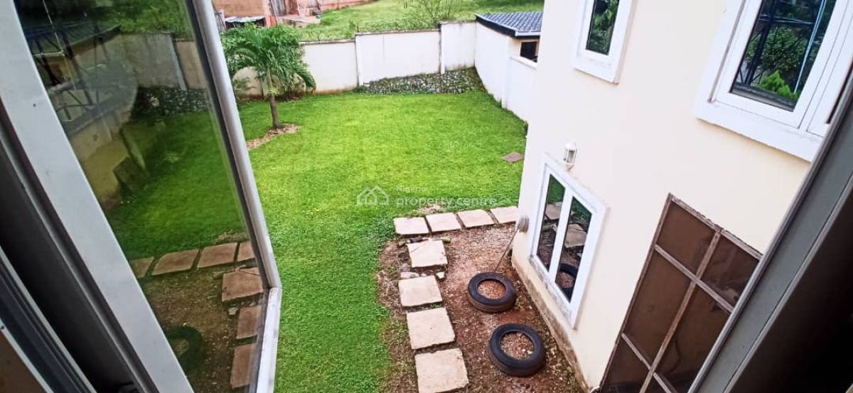 a Solid 3 Bedrooms Duplex with a Maid Room, Golfview Estate, Link Reservations, Onireke Gra., Ibadan, Oyo, Semi-detached Duplex for Sale