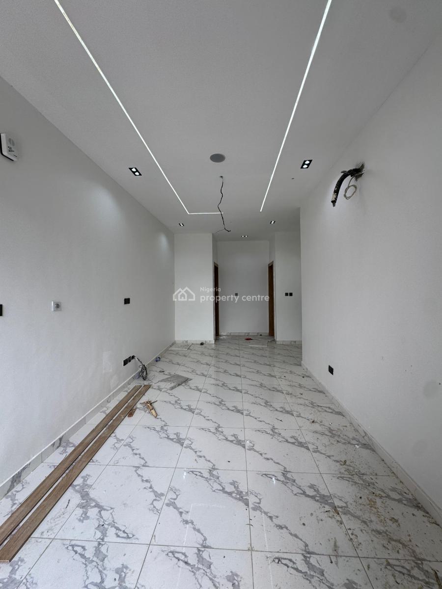 Fully Serviced 2 Bedroom Flat, Orchid Road, Lekki, Lagos, Flat / Apartment for Sale