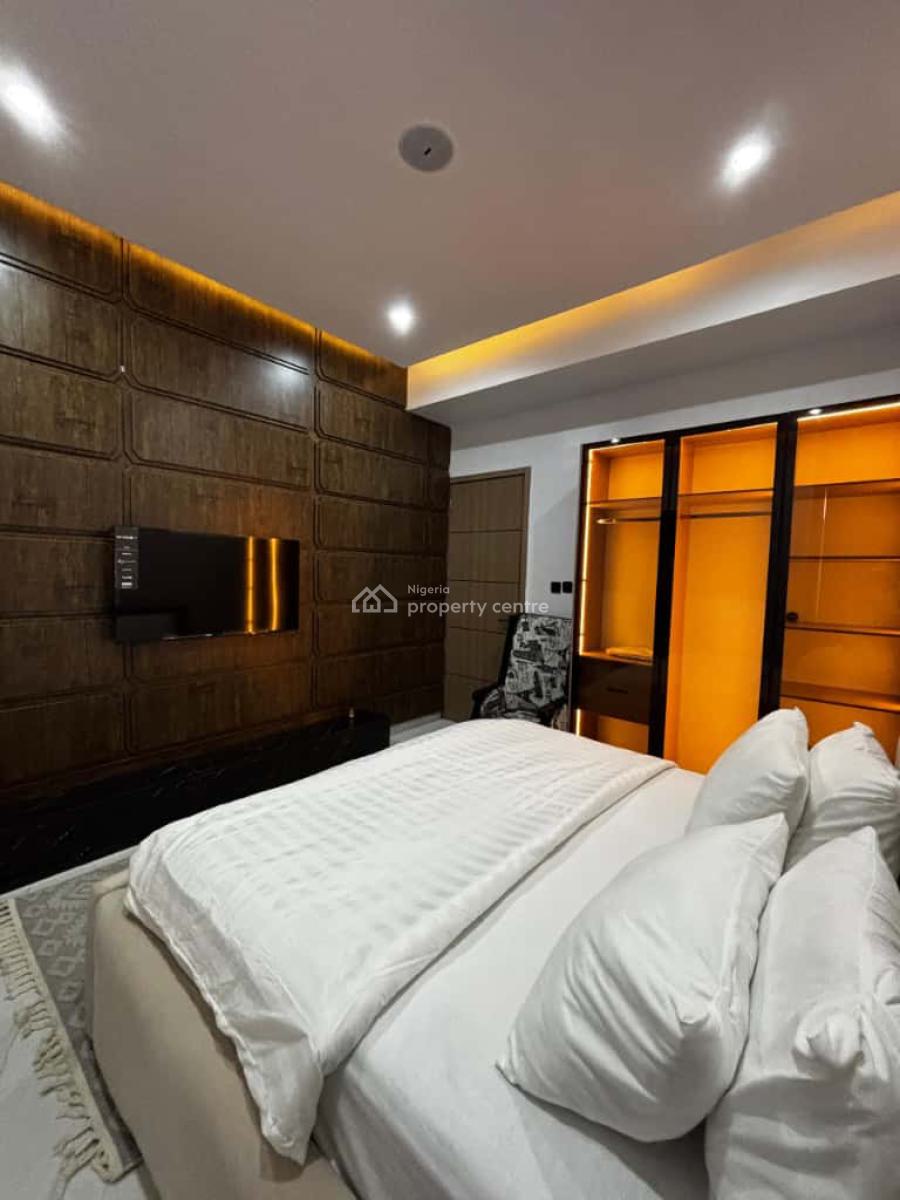2 Bedroom Apartments with Ps5 ,gym , Snooker Board, Swimming Pool, Lekki Phase 1, Lekki, Lagos, Flat / Apartment Short Let