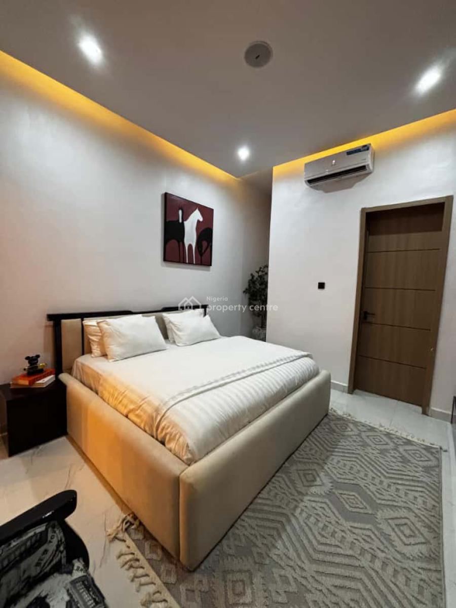 2 Bedroom Apartments with Ps5 ,gym , Snooker Board, Swimming Pool, Lekki Phase 1, Lekki, Lagos, Flat / Apartment Short Let