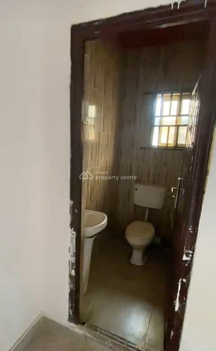Standard  Miniflat {upstairs} - {video Available}, Victory Estate @ Thomas Estate, Ajah, Lagos, Mini Flat (room and Parlour) for Rent