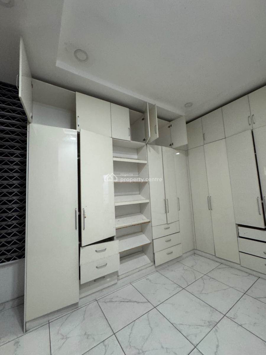 Very Spacious 5 Bedroom Duplex with Bq Can Park 6 Cars  at Osapa, Osapa Lekki Legos State, Lekki, Lagos, Detached Duplex for Sale