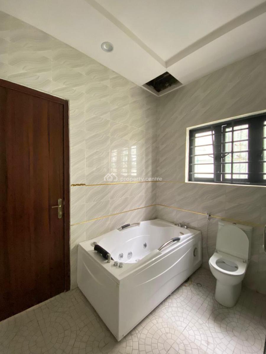 a Well Built 5 Bedroom Fully Detached Duplex with Bq, Osapa, Lekki, Lagos, Detached Duplex for Sale