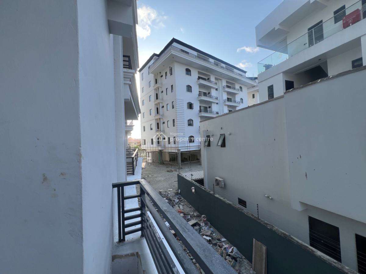 Luxury 3 Bedroom Apartment with Bq, Lekki Phase 1, Lekki, Lagos, Flat / Apartment for Rent