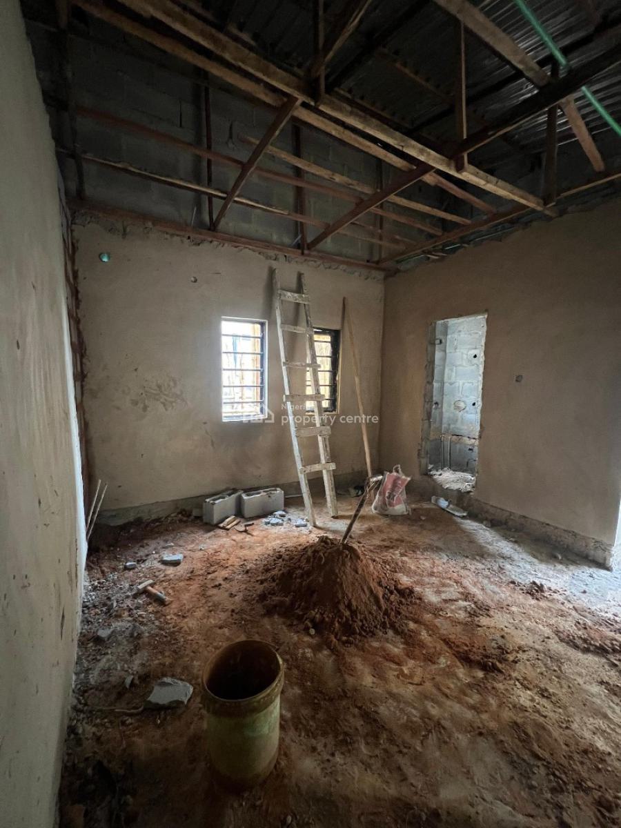 a Luxury Cash Flow Lease Investment, Obanikoro, Shomolu, Lagos, House for Sale