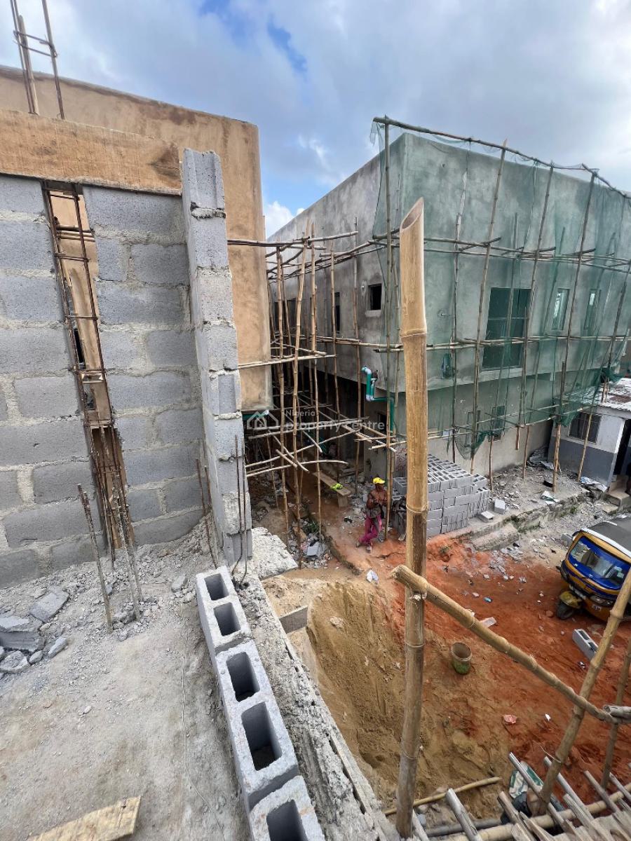 a Luxury Cash Flow Lease Investment, Obanikoro, Shomolu, Lagos, House for Sale