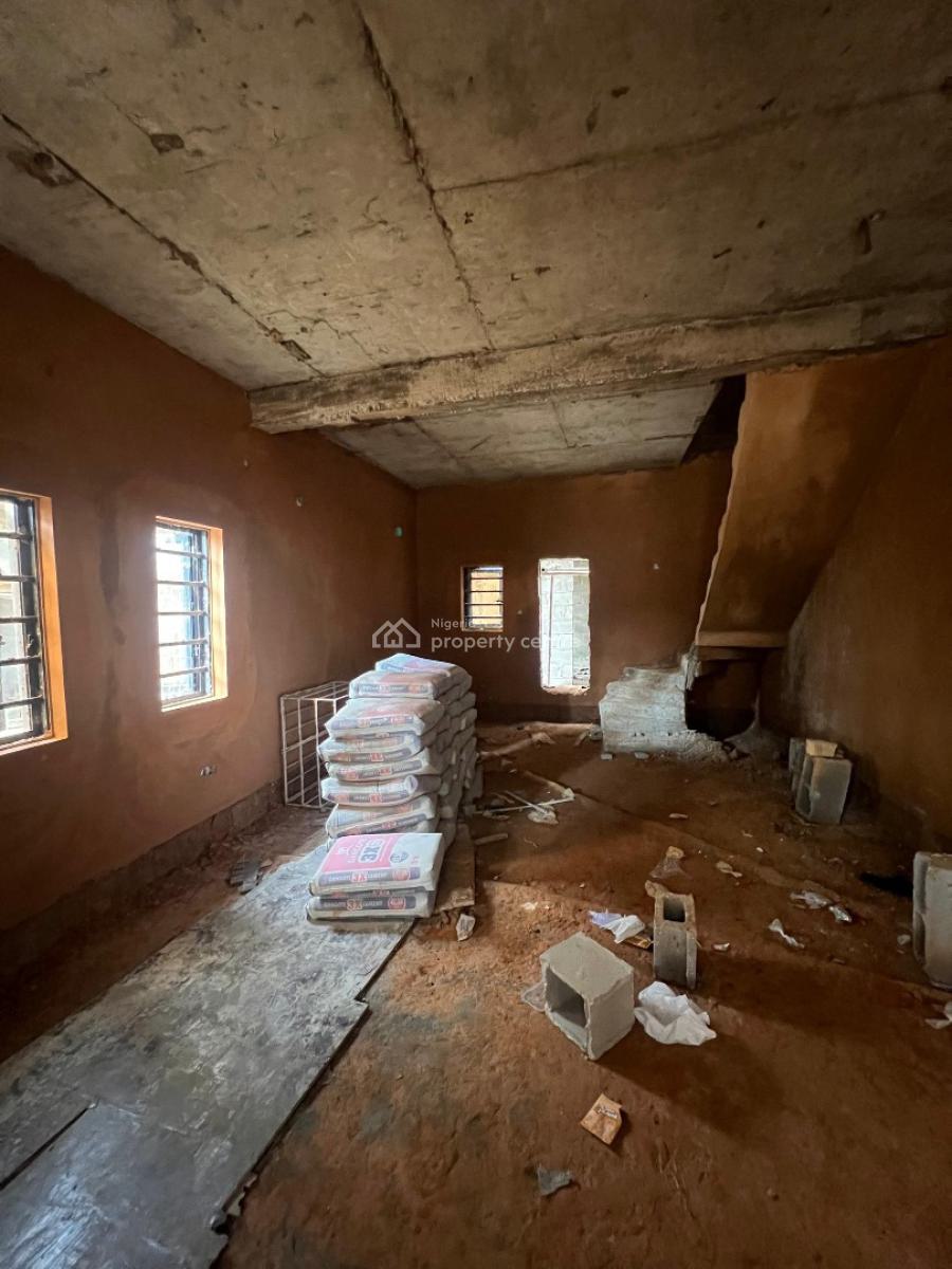 a Luxury Cash Flow Lease Investment, Obanikoro, Shomolu, Lagos, House for Sale