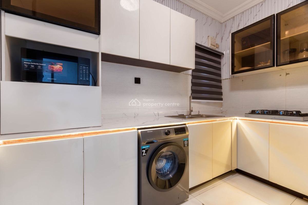 Spacious 1 Bedroom Apartment (ground Floor ), Lekki Phase 1, Lekki, Lagos, House Short Let