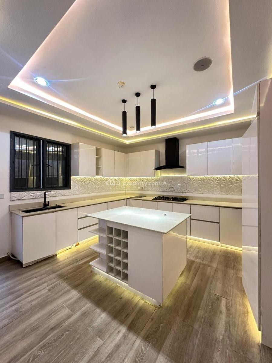 Elegantly Built 4 Bedroom Maisonette with Bq in a Secured Estate, in a Secured Estate in Oniru, Victoria Island (vi), Lagos, Block of Flats for Sale