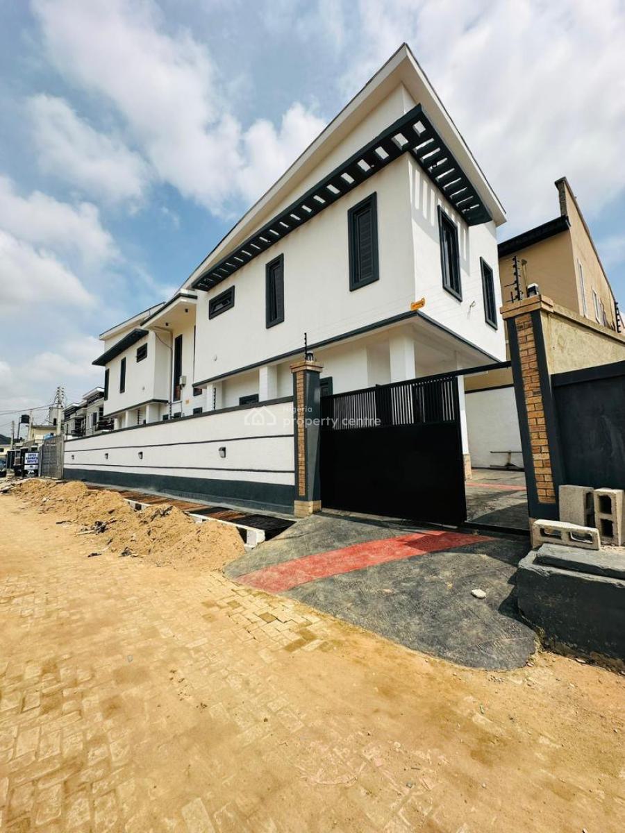 Lovely 4 Bedroom Semi Detached Duplex with Bq   Location: Omole Phas, Omole Phase 2 Extension, Ikeja, Lagos, Semi-detached Duplex for Sale